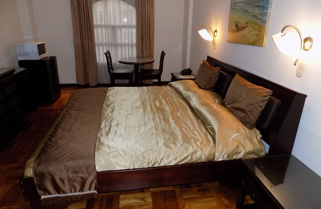 Comfortable Standard King Room