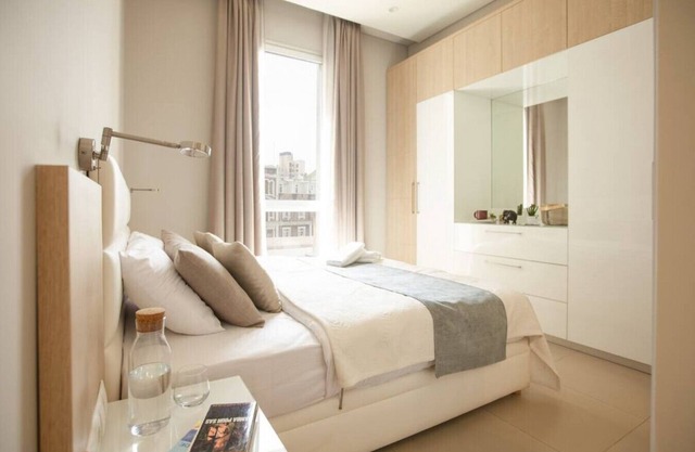 Comfy - 1BR Apt W Pool & Gym in Gemmayze