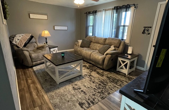 Comfy 3 bedroom house in Colby.