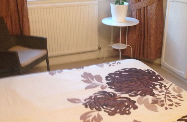 Comfy Room Well Located