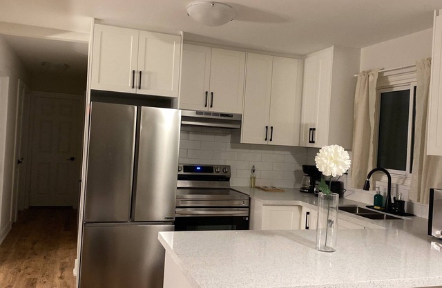 Comfy stay near 401, UofT Scarborough and Centennial