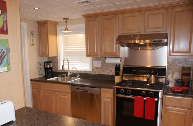 Comfy Townhome nearby Dutch Wonderland, Farms, & Tanger/Rockvale Outlets