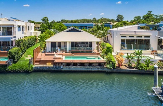 Compass Drive · 'Little Egypt' - Family Friendly Waterfront & Pool