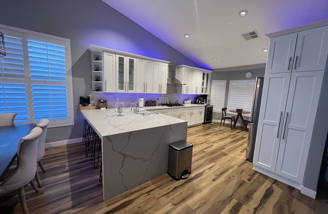 compete remodeled house in very quiet neighborhood close to the cardinal stadium