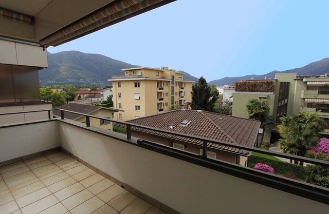 Completely renovated apartment on the top floor with a view and indoor pool