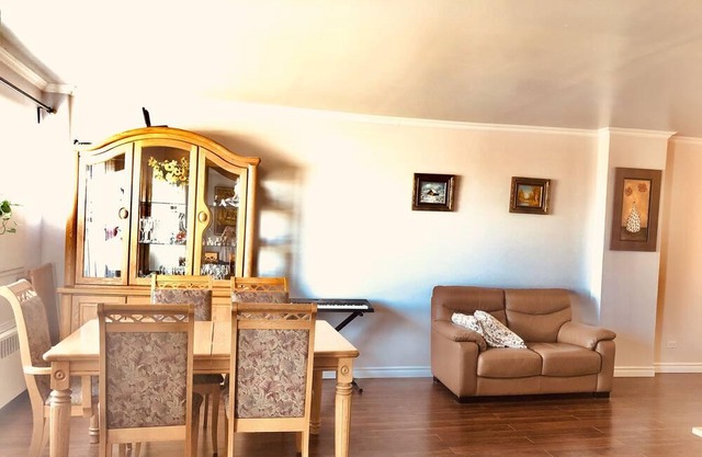 Condo 2 bedrooms in Town of Mont Royal