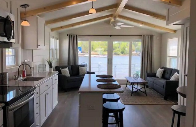 Condo Houseboat