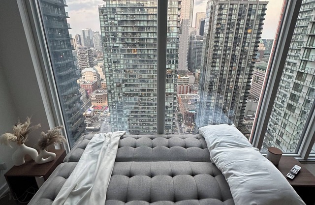 Condo in Downtown Toronto- TIFF/MTCC/Rogers Centre