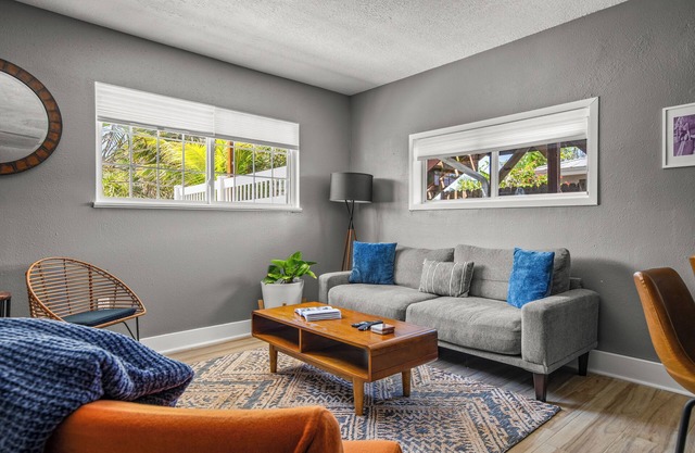 Condo unit - Across the street from beach