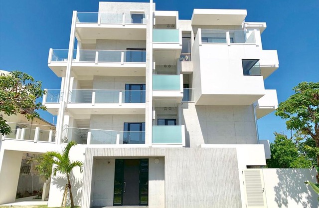 CONDOMINIUM 紅-BIN-