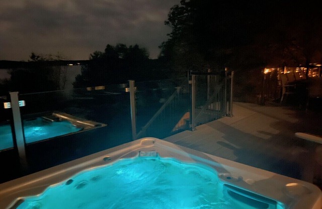 Constellation Cove on Chandos