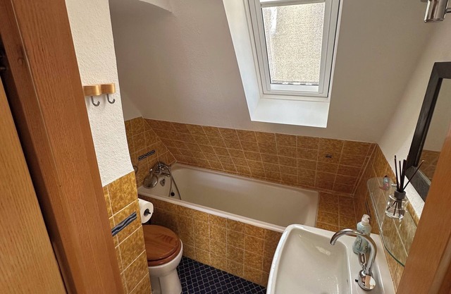 Contactless check-in. House in Sarstedt. Close to trade fairs in Laatzen, Hanover, Hildesheim