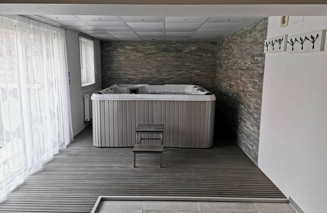 Contemporary house 10 people with sauna and Spa
