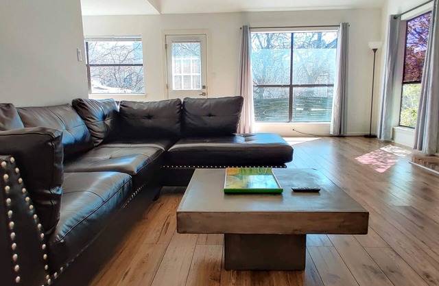 Conveniently located and comfortable 3 bedroom house.