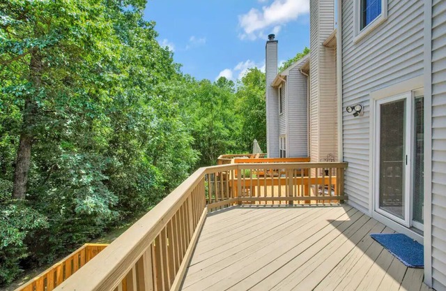 Conveniently Located Alexandria Townhouse