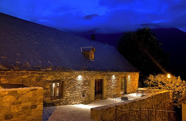 Converted barn near Luz Saint Sauveur 155m2, in the heart of Toys country