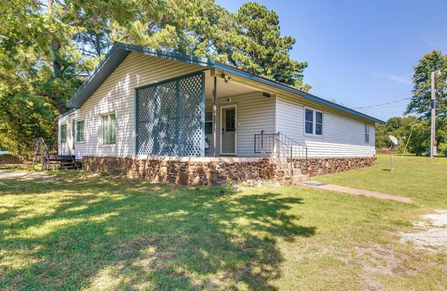 Cookson Vacation Rental w/Spacious Yard & Porch!