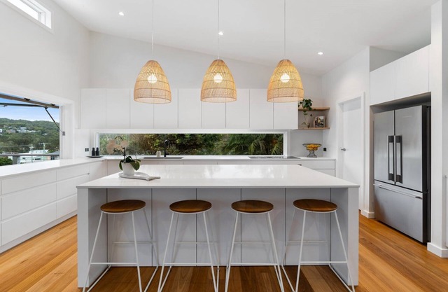 Copa Beach House| pet friendly, WiFi | Accom Holidays