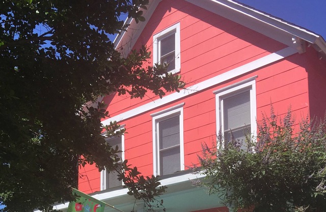 Coral Cottage by the Bay - It's Last Season