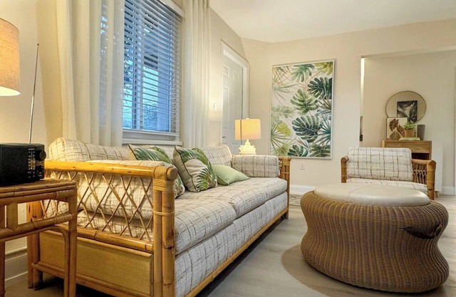 Coral Gables Apartment
