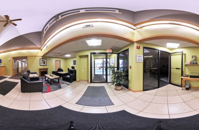Coratel Inn & Suites By Jasper River Falls