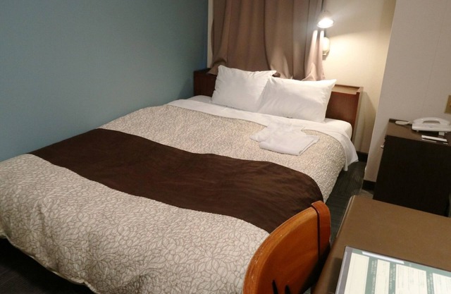 Corner Double Smoking 12sqm double bed 14 /Hamamatsu Shizuoka