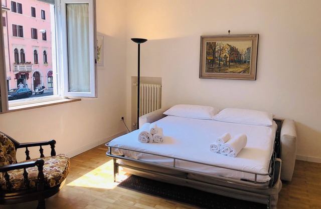 Corso Porta Palio 40, nice apt in Central Verona FREE PARKING! NO ZTL