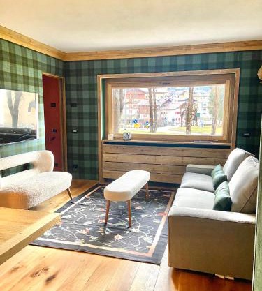 Cortina Center House