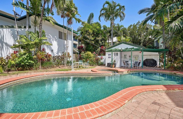 Costa Royale 3 Bedroom Beachfront Apartment