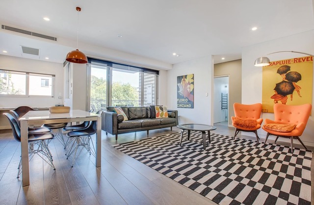Cosy 1-Bedroom Apartment Close to the City