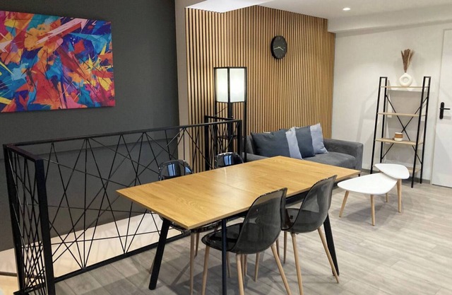 Cosy 4-person apartment, parking included