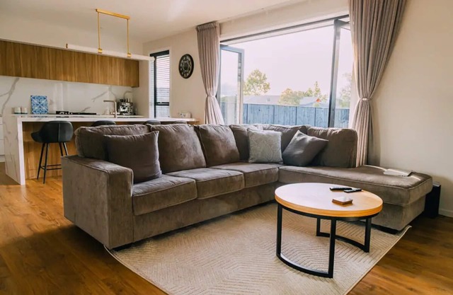 Cosy and Modern spacious home