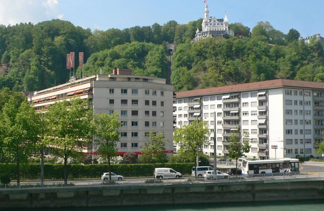 Cosy apartment for 3 guests with WIFI, TV, balcony and parking