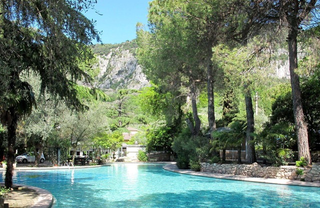 Cosy apartment for 5 guests with pool, WIFI, TV, terrace and parking