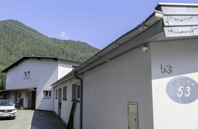Cosy apartment for 6 guests with WIFI, TV, balcony, pets allowed, panoramic view and parking