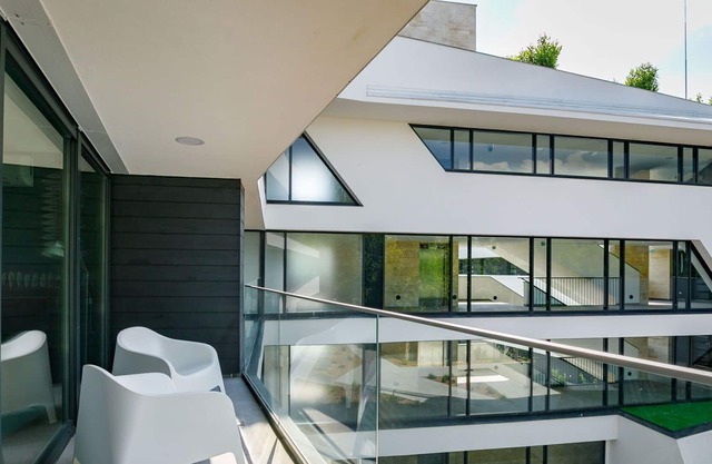 Cosy apartment for 6 guests with pool, A/C, WIFI, TV, terrace, pets allowed and parking