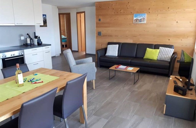 Cosy apartment for 6 people with WIFI, TV and balcony