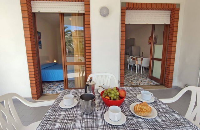 Cosy apartment for 6 guests with WIFI, TV, balcony, pets allowed and parking