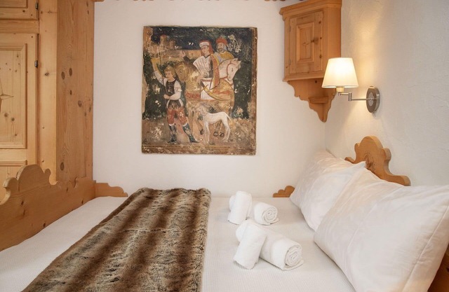 Cosy apartment with WIFI, pool, TV, patio, pets allowed, panoramic view and parking