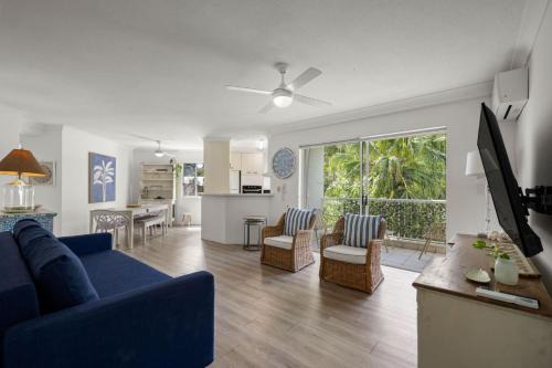 Cosy Central Burleigh Getaway