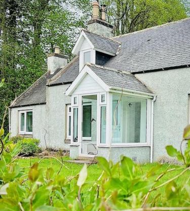 Cosy Country House in Deeside