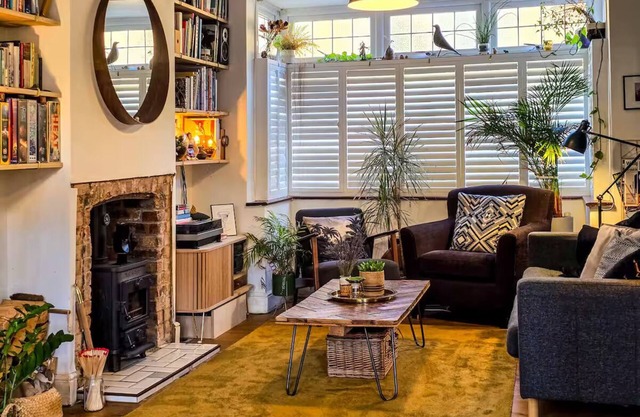 Cosy house w/woodburner, 8 minute walk Victoria Line, then 25 mins Central LDN