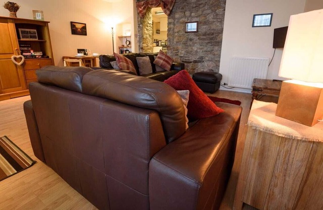 Cosy immaculate apartment in an idyllic coastal town
