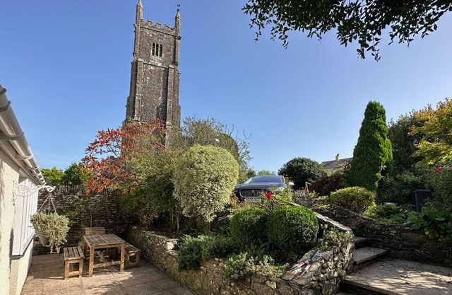 Cosy South Hams Holiday Cottage in Ugborough Village, South Devon