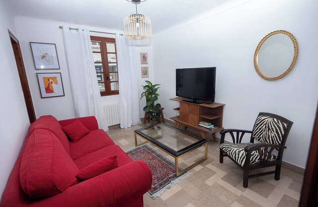 Cosy, vintage ground-floor apartment
