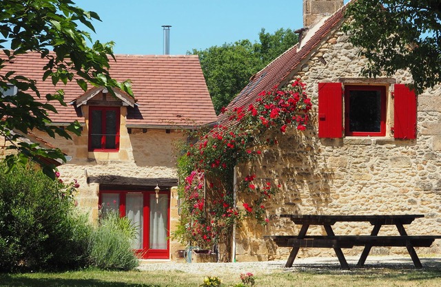 Cottage Au Pré des Noix, nature, calm, quality, comfort between Lascaux and Sarlat