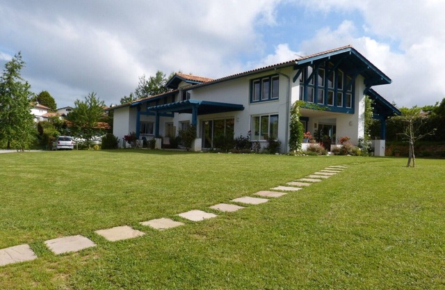 COTE BASQUE OCEAN at 4 km - GITE new for 4 people