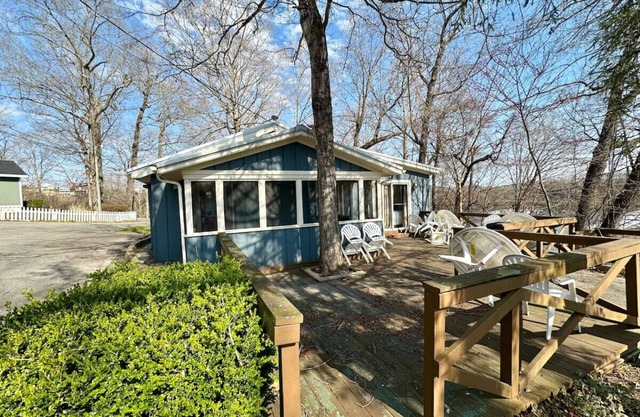 Cottage 1- Lee’s Ford Marina
