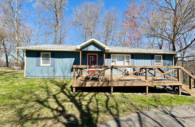 Cottage 17- Lee’s Ford Marina