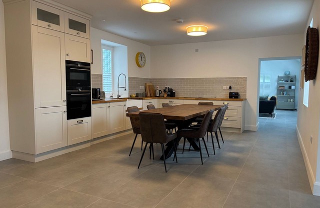 Cottage 440 - Clifden - sleeps 8 guests in 4 bedrooms